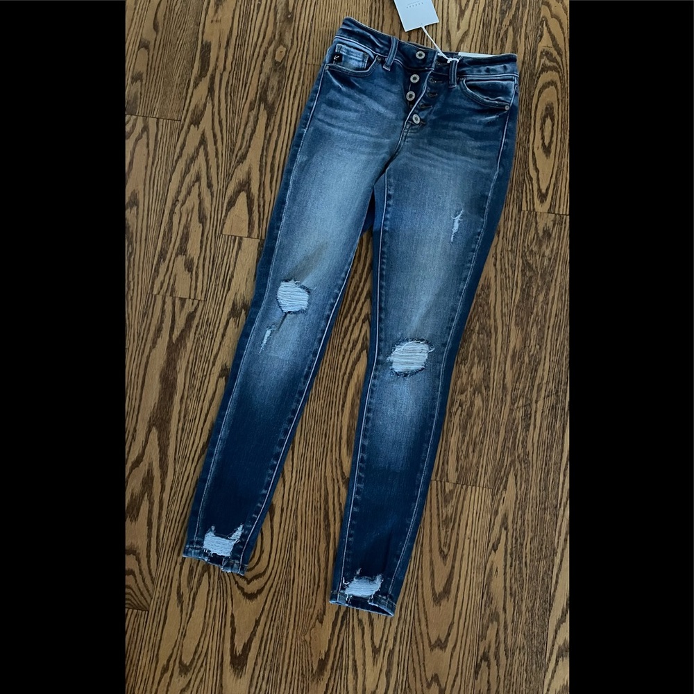 NWT Kancan High Rise Skinny
